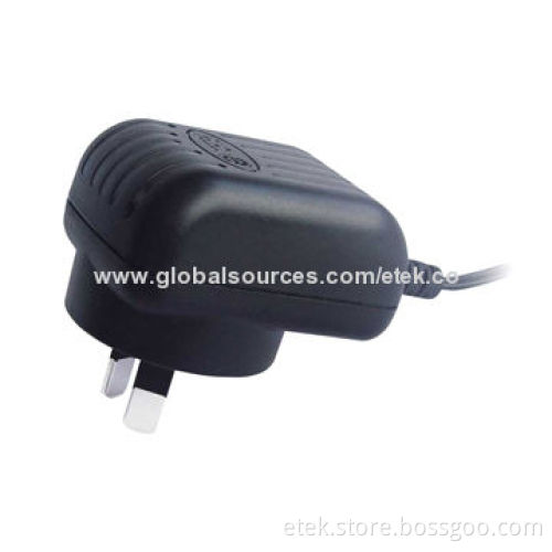 5W Switching Power Adapter with Over-current, Over-voltage and Short-circuit Protections